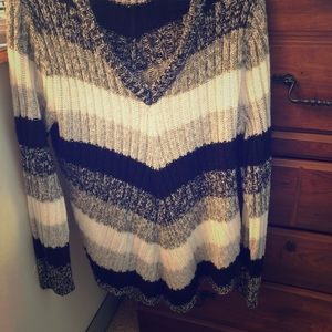 🌪BOGO🌪Flattering plus size Derek Heart sweater